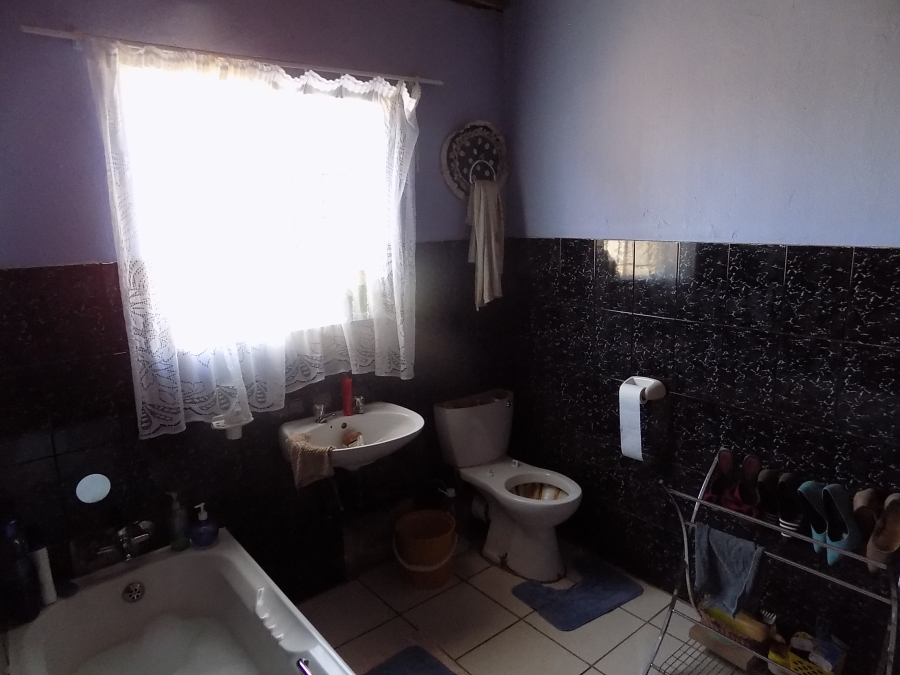 3 Bedroom Property for Sale in Tshing North West